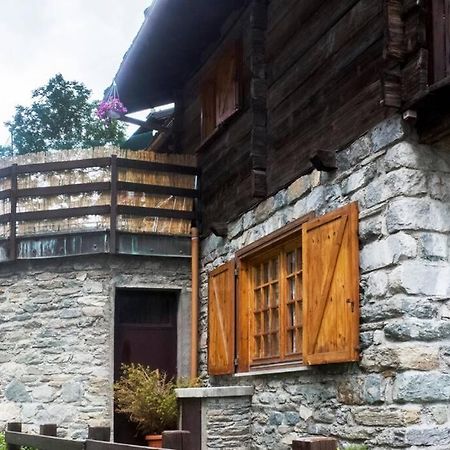 Chalet Indipendente In Centro A Valtournenche Kültér fotó