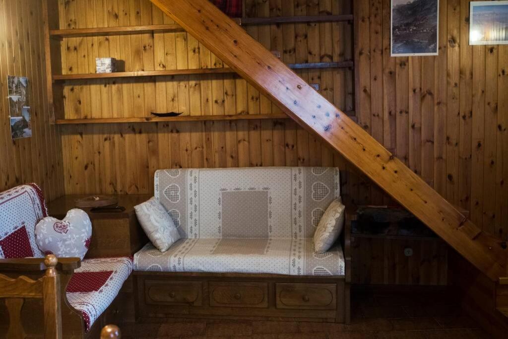 Chalet Indipendente In Centro A Valtournenche Kültér fotó
